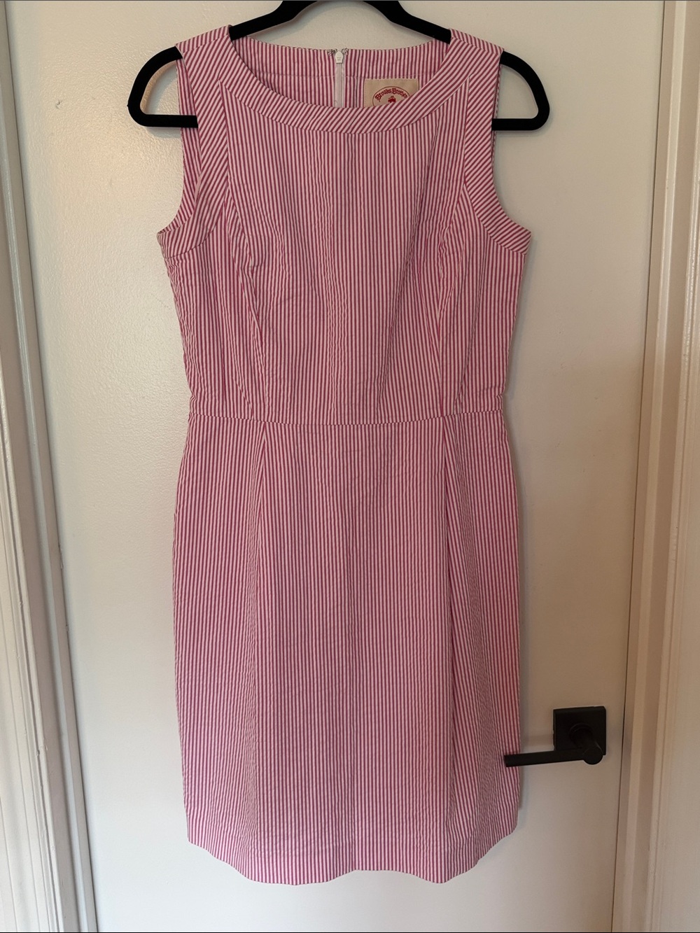 Brooks Brothers Pink White Seersucker Sleeveless Dress Size 4 Preppy